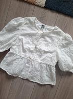 Witte blouse met broderie maat M, Kleding | Dames, Maat 38/40 (M), Wit, Ophalen of Verzenden, Zo goed als nieuw