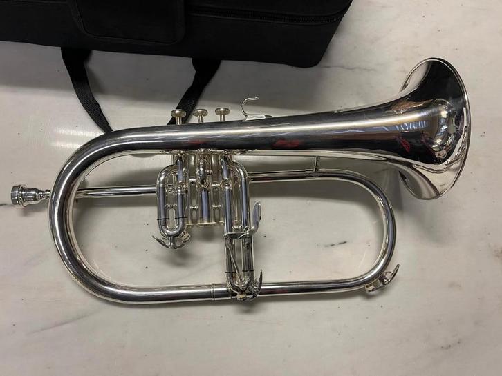 Bugel Mahillon, Muziek en Instrumenten, Blaasinstrumenten | Trompetten, Gebruikt, Overige typen, Met koffer, Verzenden