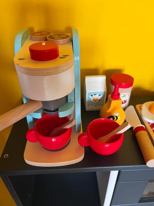 Playtive Houten Speelgoed Koffiezetapparaat, Kinderen en Baby's, Speelgoed | Houten speelgoed, Gebruikt, Meubelstuk of Keukentje