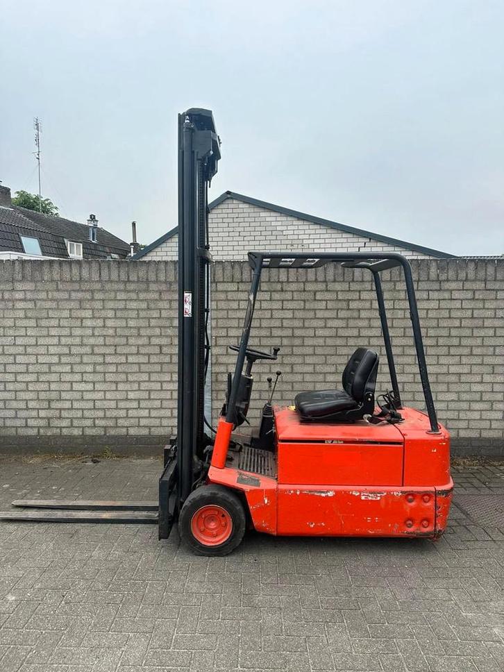 Linde E15 Elektrische Heftruck (bj 1982), Zakelijke goederen, Machines en Bouw | Heftrucks en Intern transport, Heftruck, Elektrisch