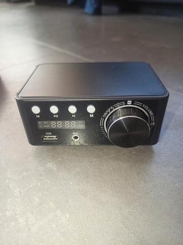 Mini Versterker - Compact en Krachtig! beschikbaar voor biedingen