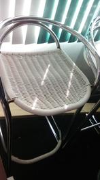 Barkruk Wit Riet Chrome Onderstel / poot, Huis en Inrichting, Barkrukken, Ophalen, Metaal, 60 tot 90 cm, Zo goed als nieuw