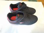 Voetbalschoenen maat 30, Ophalen, Dutchy, Zo goed als nieuw, Jongen of Meisje