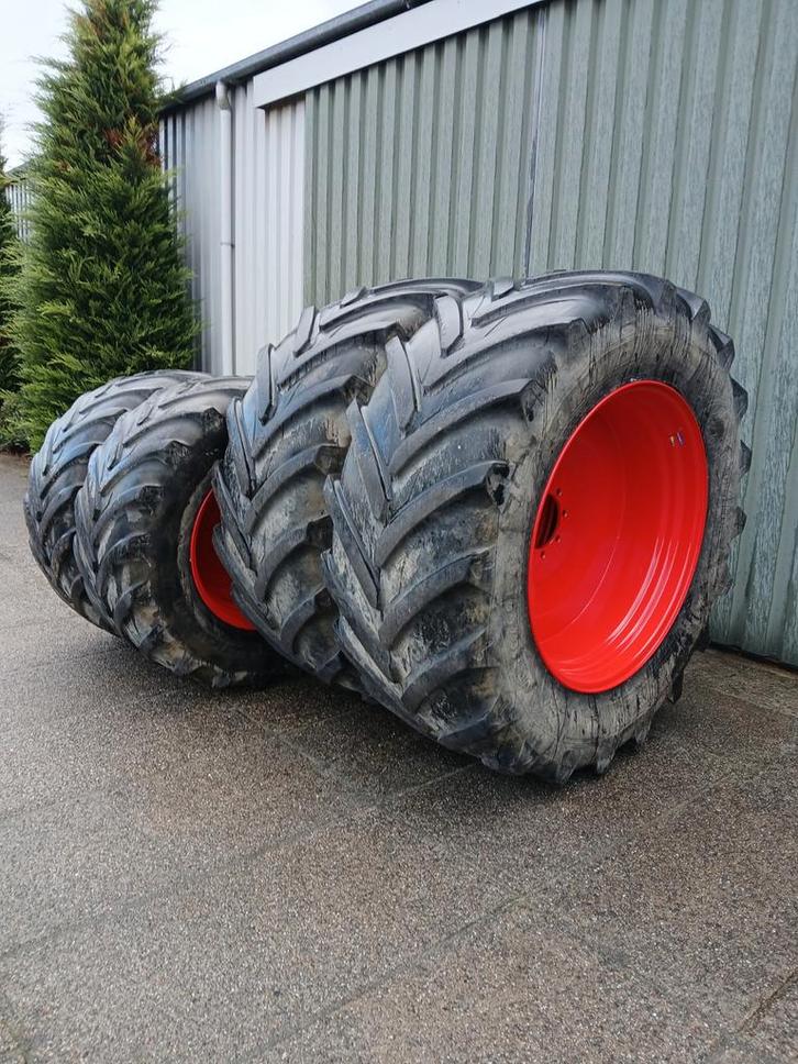Set michelin 600 60 30 710 70 42 xeobib fendt 612 614 615, Zakelijke goederen, Agrarisch | Onderdelen | Banden, Velgen en Assen