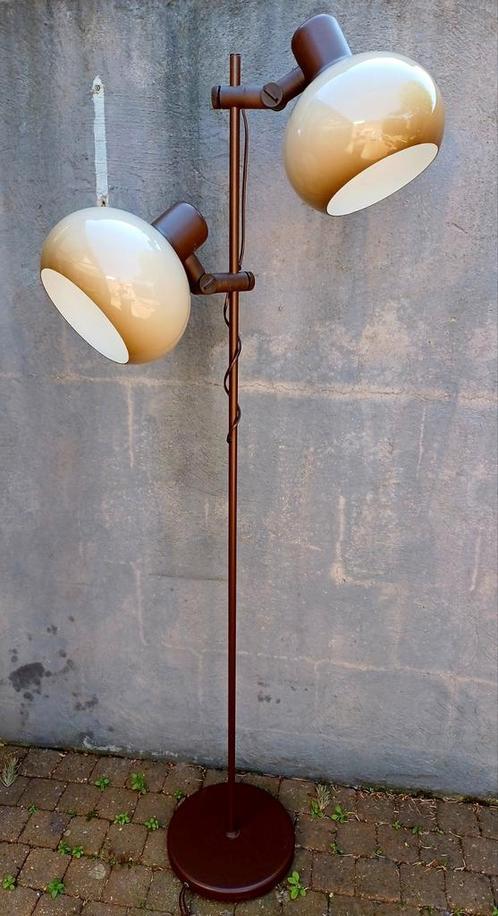 Vintage staande lamp mushroom jaren 70, Huis en Inrichting, Lampen | Vloerlampen, Zo goed als nieuw, 150 tot 200 cm, Kunststof