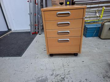 verrijdbare goede ladekast 4 laden beschikbaar voor biedingen