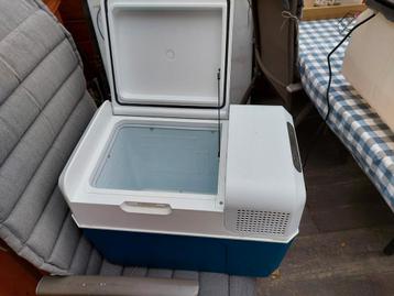 Mobicool 12v/220v koelbox te koop beschikbaar voor biedingen