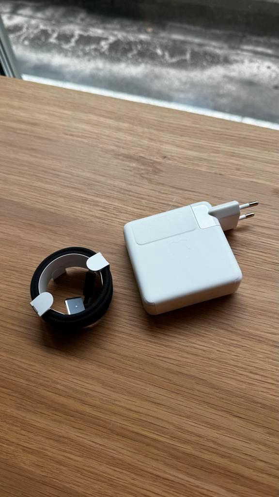 Nieuwe 96W MacBook Pro Oplader + MagSafe 3 Kabel, Computers en Software, Laptop-opladers, Nieuw, Ophalen