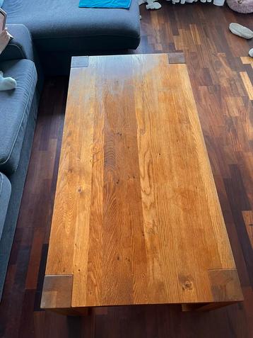  Solid Wood Coffee Table beschikbaar voor biedingen