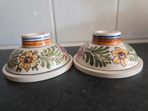 Set van 2 Delft Polychrome lage kandelaars, Antiek en Kunst, Antiek | Keramiek en Aardewerk, Ophalen of Verzenden