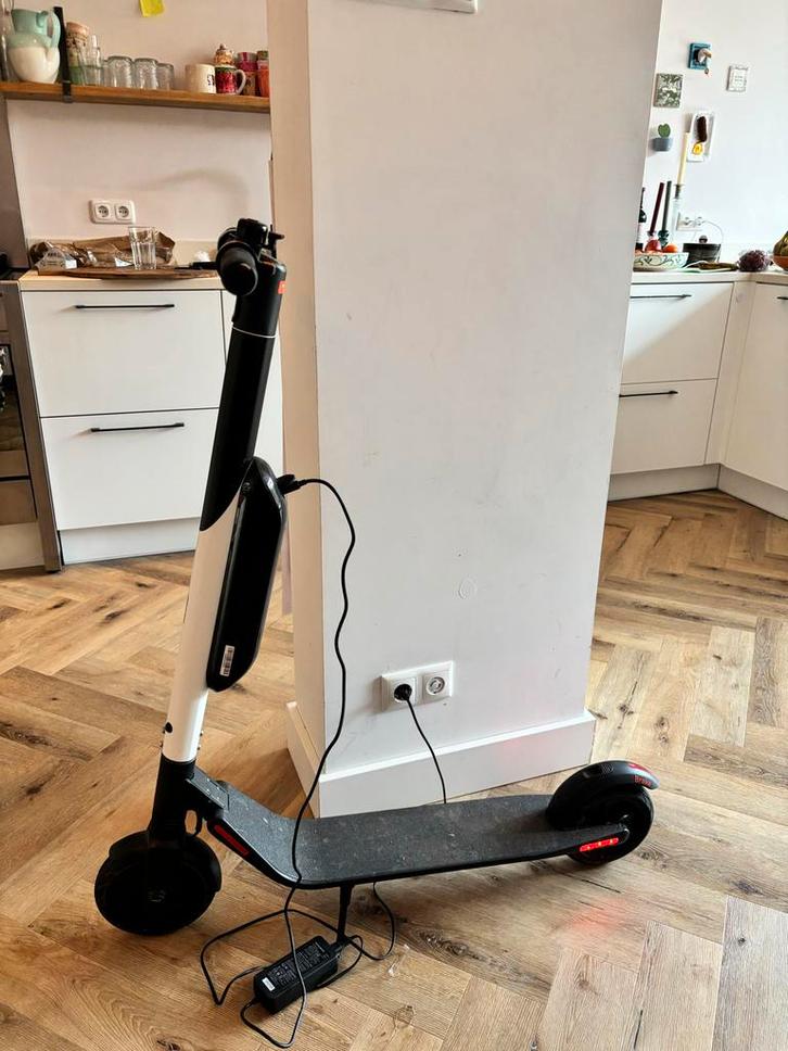 Segway ES4 Elektrische Step - Goed Onderhouden, Fietsen en Brommers, Steps, Zo goed als nieuw, Elektrische step (E-scooter), Ophalen