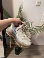 Balenciaga Triple S, Balenciaga, Ophalen of Verzenden, Zo goed als nieuw, Sneakers of Gympen