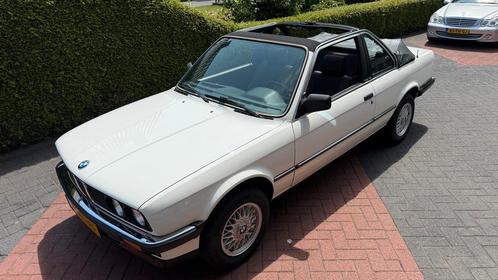 BMW 3-Serie 1.8 316 Baur Cabriolet TC 1986 Wit nieuwe APK!, Auto's, BMW, Particulier, 3-Serie, Benzine, Cabriolet, Handgeschakeld