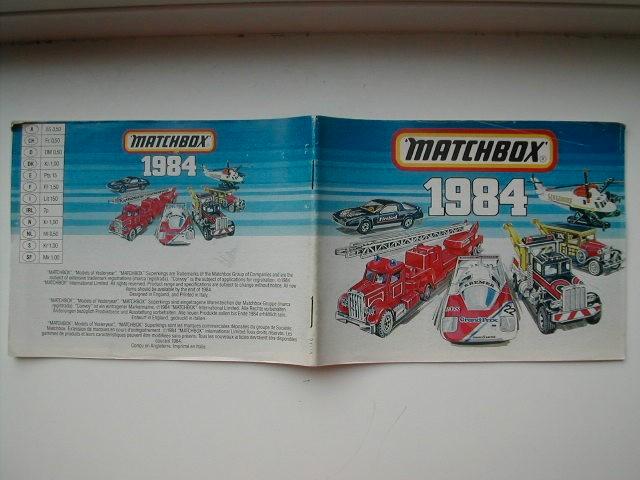 DSCN7318 Matchbox 1984 catalogus ca. 14x11cm, Hobby en Vrije tijd, Modelauto's | 1:43, Gebruikt, Auto, Matchbox, Ophalen of Verzenden