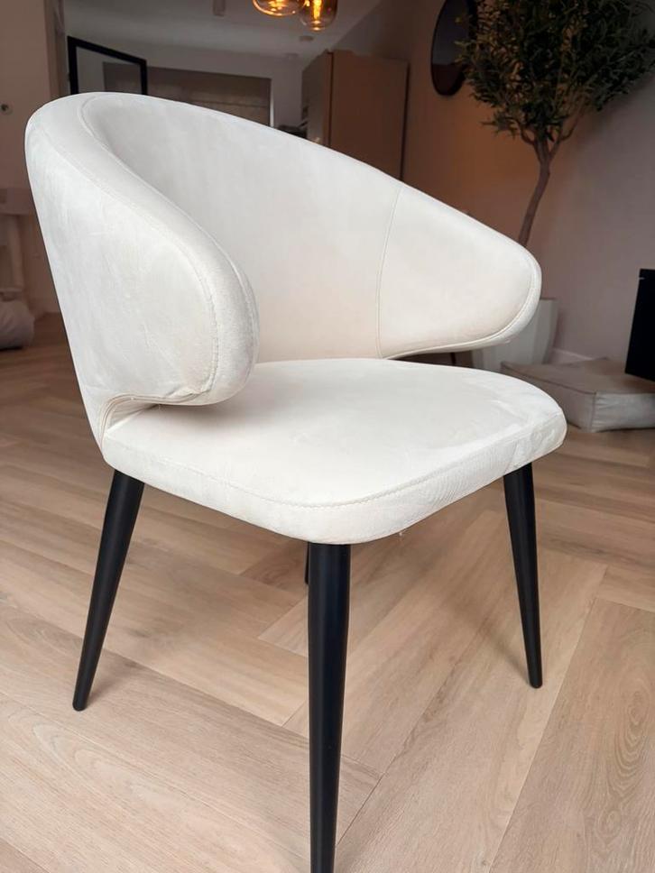 Vrijwel nieuw 4 Westwing eetkamerstoelen Japandi beige stof!, Huis en Inrichting, Stoelen, Zo goed als nieuw, Vier, Stof, Overige kleuren