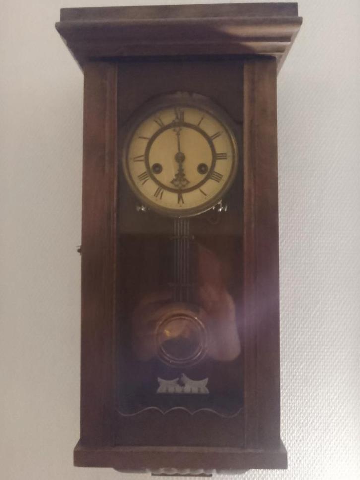 Gustav Becker Wandklok met Sleutel - Goed Lopende Staat!, Antiek en Kunst, Antiek | Klokken, Ophalen