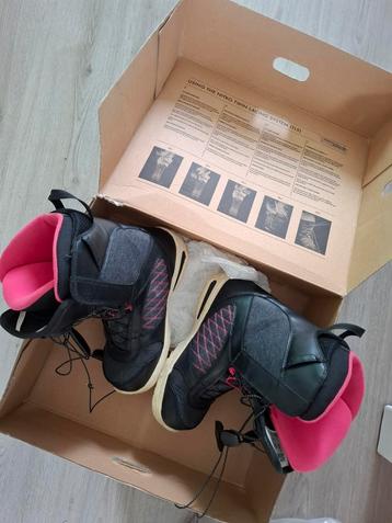 Nitro Flora TLS Snowboard schoenen maat 42 - Nette Staat beschikbaar voor biedingen