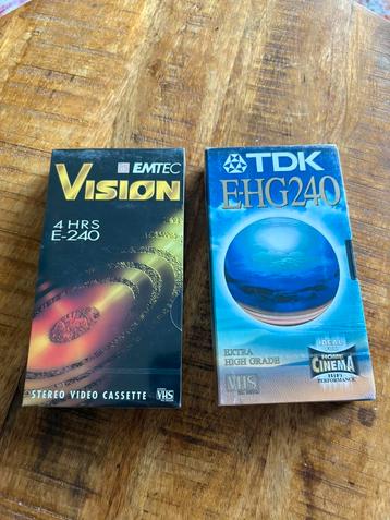 2 nieuwe VHS videobanden E-240 beschikbaar voor biedingen
