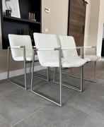 Vier wit leder Henders & Hazel “the Frame” design stoelen., Ophalen, Henders en Hazel, Zo goed als nieuw, Metaal
