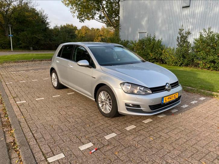 Volkswagen Golf VII (CUP)1.2 TSI highline 77KW 5D 2014 Grijs, Auto's, Volkswagen, Particulier, Golf, ABS, Adaptieve lichten, Adaptive Cruise Control