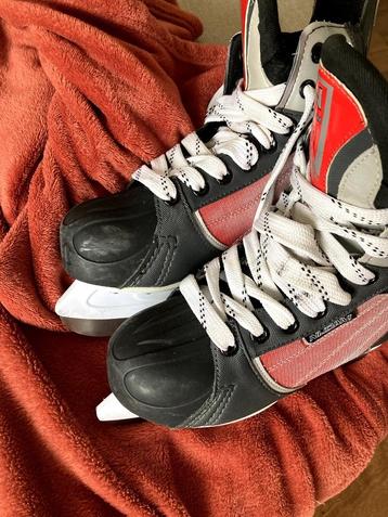ijshockeyschaatsen Nijdam maat 38 beschikbaar voor biedingen