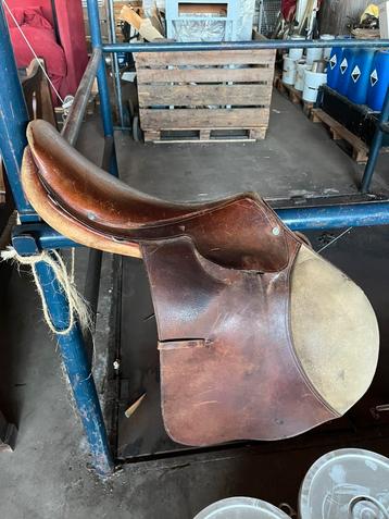 Hermès springzadel – 43 cm – vintage beschikbaar voor biedingen