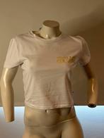 Versace kort shirt met goudkleurige letters maat s, ., Wit, Ophalen of Verzenden, Zo goed als nieuw