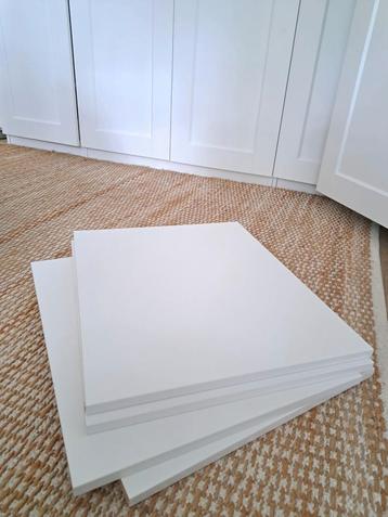 Ikea plank 47x57x2 voor kledingkast beschikbaar voor biedingen