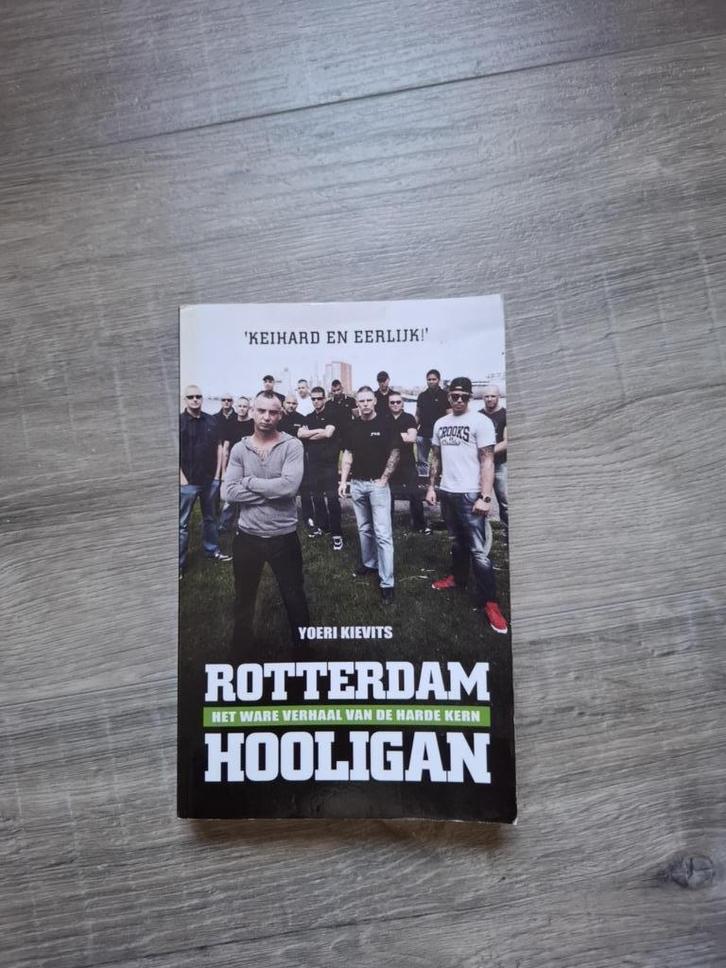 Rotterdam Hooligan - Yoeri Kievits, Boeken, Politiek en Maatschappij, Gelezen, Maatschappij en Samenleving, Nederland, Ophalen of Verzenden