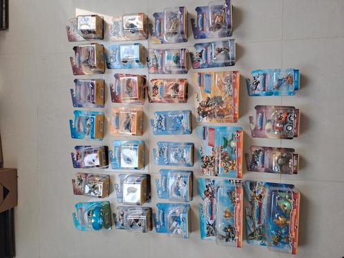 Grote skylanders Superchargers verzameling., Spelcomputers en Games, Games | Overige, Zo goed als nieuw, Avontuur en Actie, 2 spelers