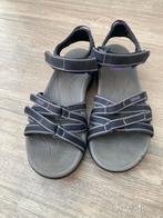 Teva Tirra Sandalen - Maat 39, Slippers, Ophalen of Verzenden, Zo goed als nieuw, Grijs