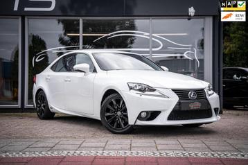 Lexus IS 300h Edition|Aut|Camera|Cruise|Stoelverw|Lane assis beschikbaar voor biedingen