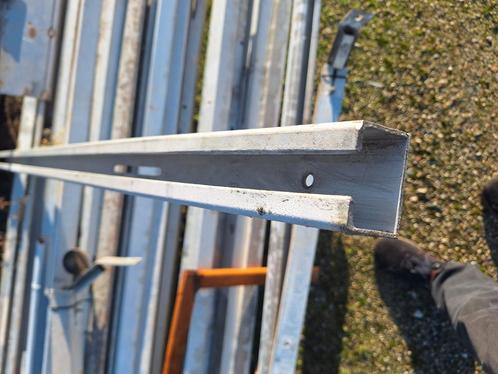 Te koop aluninium montage rail / U profiel/geleider voor rol, Doe-het-zelf en Verbouw, Metalen, Zo goed als nieuw, IJzer, Ophalen