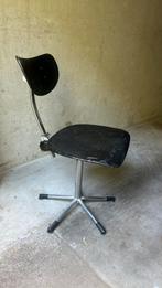 Vintage Bureau stoel van De Wit, Ophalen