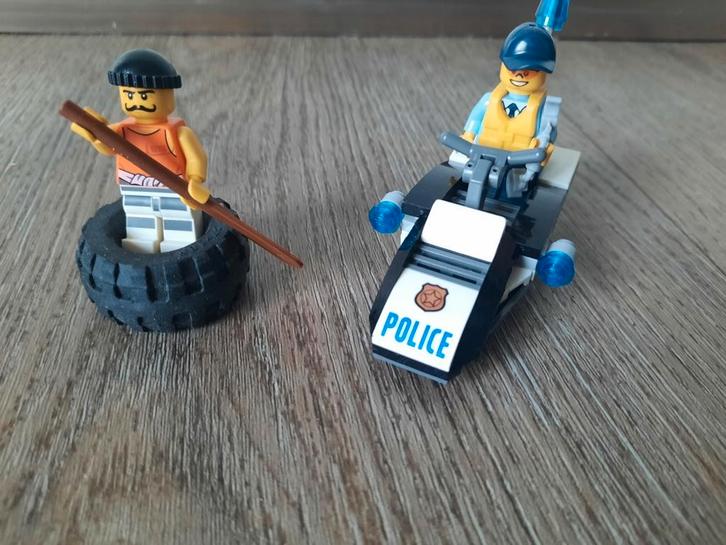 Lego City 60126 Band ontsnapping, compleet met boekje, Kinderen en Baby's, Speelgoed | Duplo en Lego, Zo goed als nieuw, Lego
