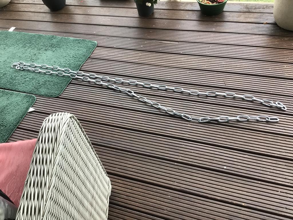2 sterke ijzeren kettingen van 2 meter lengte per stuk, Doe-het-zelf en Verbouw, Metalen, Ophalen of Verzenden, Zo goed als nieuw