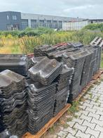 Dakpannen gebruikt met hoek pannen, Doe-het-zelf en Verbouw, Dakpannen en Dakbedekking, Ophalen, Gebruikt, Steen of Klei, Zwart
