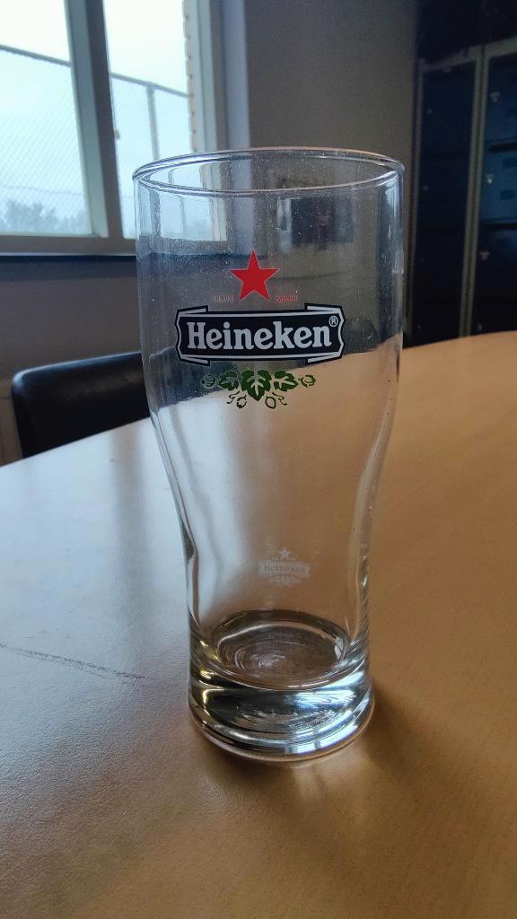 te koop stabelbare bierglazen, Verzamelen, Biermerken, Nieuw, Glas of Glazen, Heineken, Ophalen