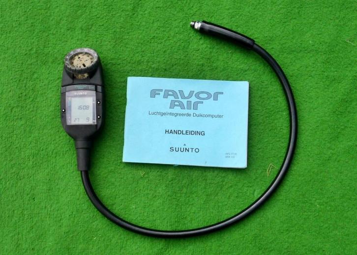Suunto Favor Air Lux duikcomputer met kompas, Watersport en Boten, Duiken, Gebruikt, Duikcomputer, Ophalen of Verzenden