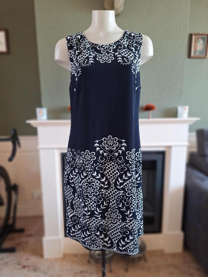 K-Design K Design blauw wit jurk mouwloos XL gratis verz NL, Kleding | Dames, Jurken, Zo goed als nieuw, Maat 42/44 (L), Blauw