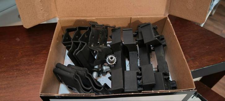 Thule Kit 186057 Renault Megane mk. IV 4 2016-, Auto diversen, Dakdragers, Zo goed als nieuw, Ophalen of Verzenden