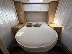 Adria Matrix Plus 670 SC - Queensbed camper - Automaat, Caravans en Kamperen, Campers, Standaard zit, Ringverwarming, Afzuigkap