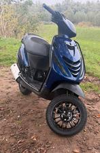 Zip 180cc brom geen wok, Fietsen en Brommers, Scooters | Piaggio, Ophalen of Verzenden, Zo goed als nieuw, Benzine, Zip