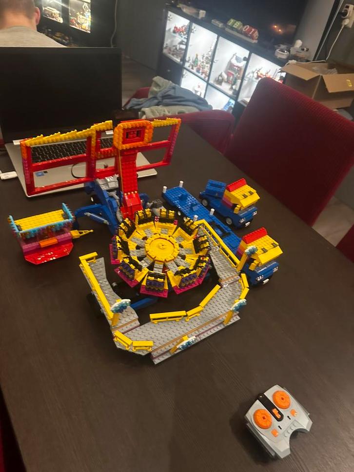 Lego kermis attractie de heave rotation, Kinderen en Baby's, Speelgoed | Duplo en Lego, Zo goed als nieuw, Lego, Complete set