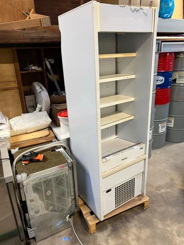 Gratis Koelkast Supermarkt - Trekzeil om hem af te sluiten beschikbaar voor biedingen