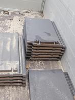 Dakpannen circa 100 stuks, Doe-het-zelf en Verbouw, Dakpannen en Dakbedekking, Ophalen, Steen of Klei, Zwart, Zo goed als nieuw