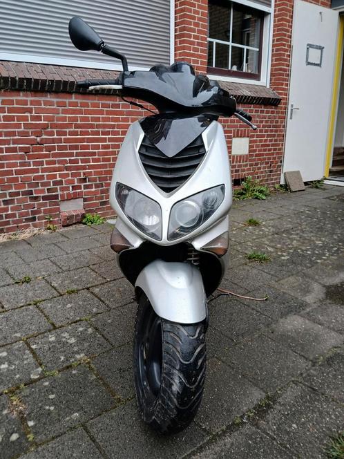 Peugeot speedfight 2, Fietsen en Brommers, Scooters | Peugeot, Zo goed als nieuw, Speedfight, Maximaal 45 km/u, Benzine, Ophalen