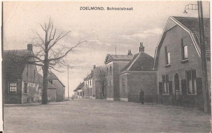 Zoelmond Schoolstraat 30er jaren, Verzamelen, Ansichtkaarten | Nederland, Ongelopen, Gelderland, 1920 tot 1940, Ophalen of Verzenden