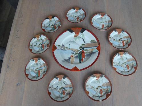 Porseleinen Japans wandbord met 9 kleine bordjes., Antiek en Kunst, Antiek | Wandborden en Tegels, Ophalen of Verzenden