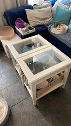 2 Ikea salon/bijzettafels, wit met glazen plaat, Huis en Inrichting, Tafels | Salontafels, Ophalen, Rond, 50 tot 100 cm, Zo goed als nieuw